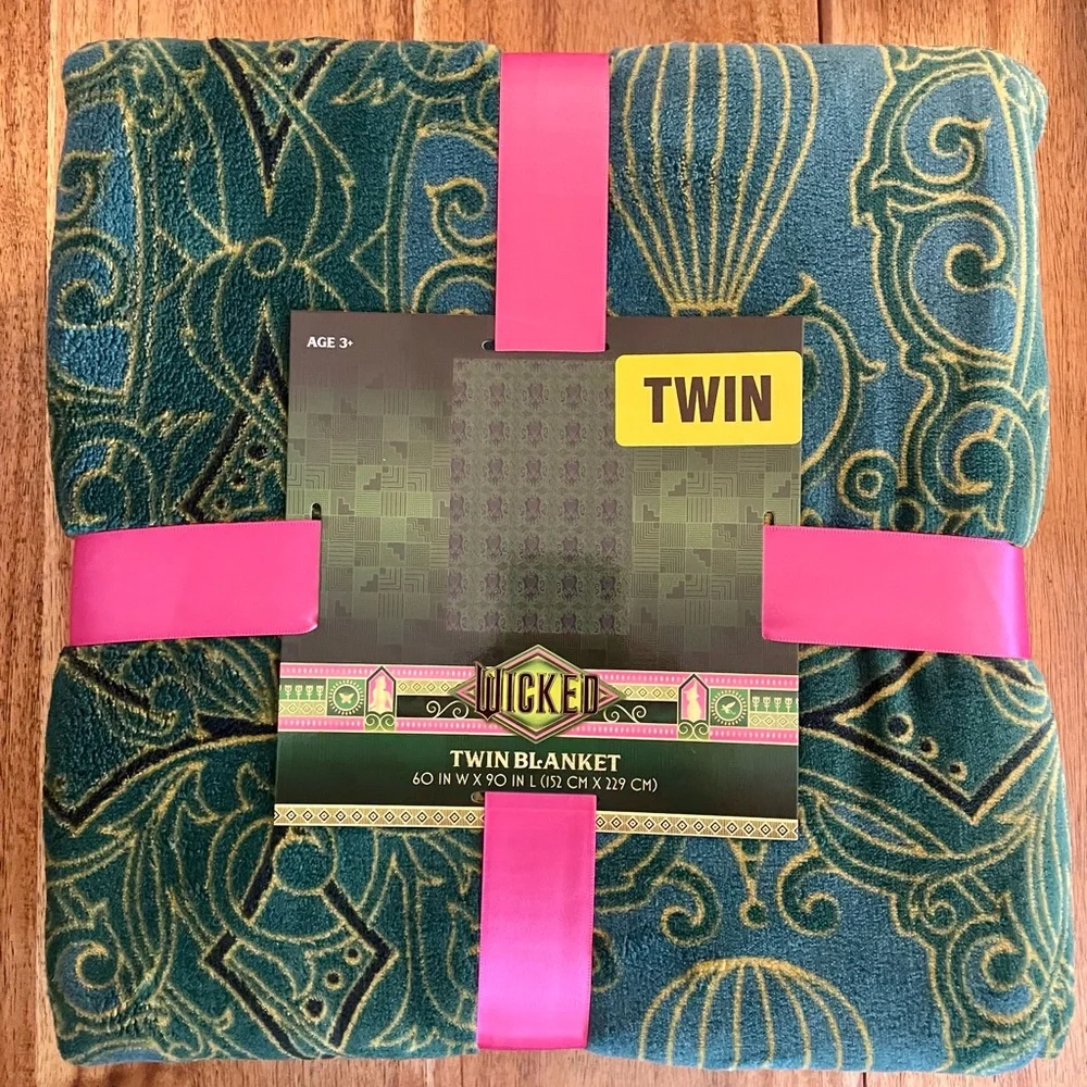 Universal Wicked Emerald/Gold Blanket - Twin